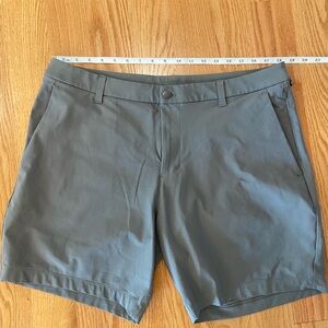 Lululemon Men’s Gray/Brown Shorts